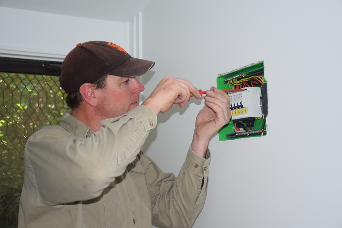 Andrew Friend Electrical P/L REC 16611