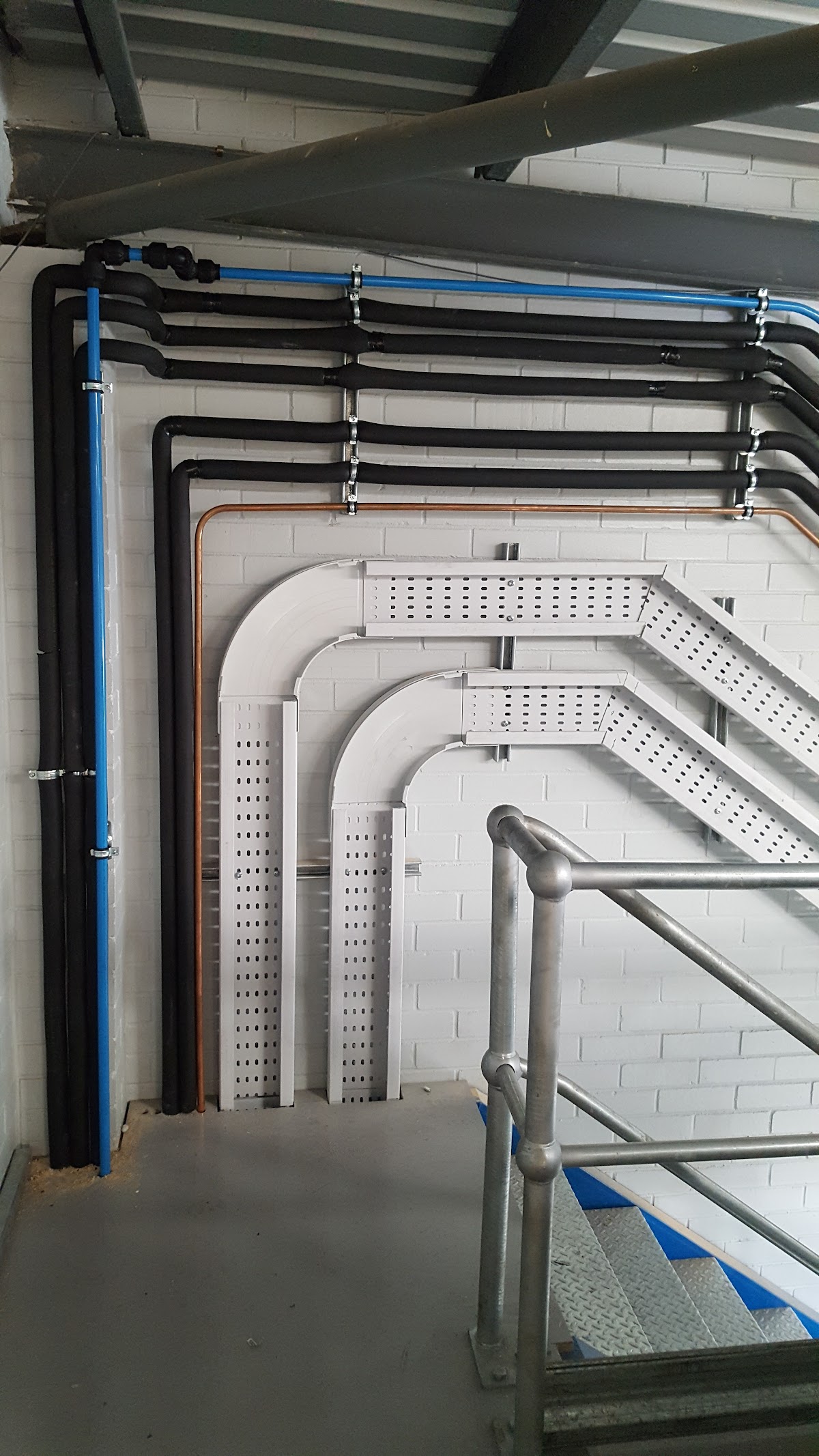 Aquastar plumbing & gas services