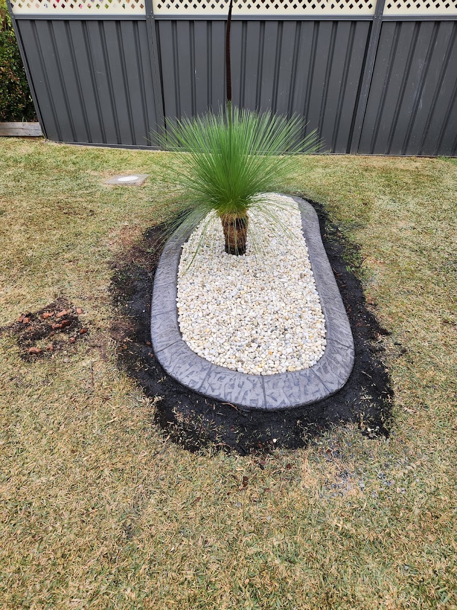 Brett's Continuous Garden Edges