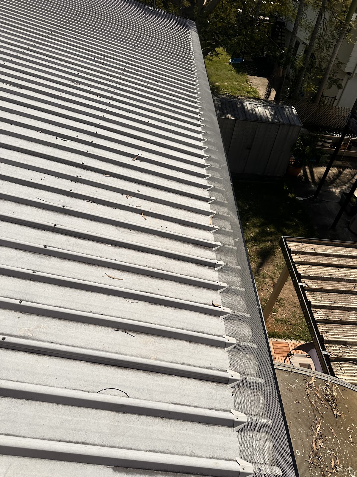 Bris north gutters & roofing