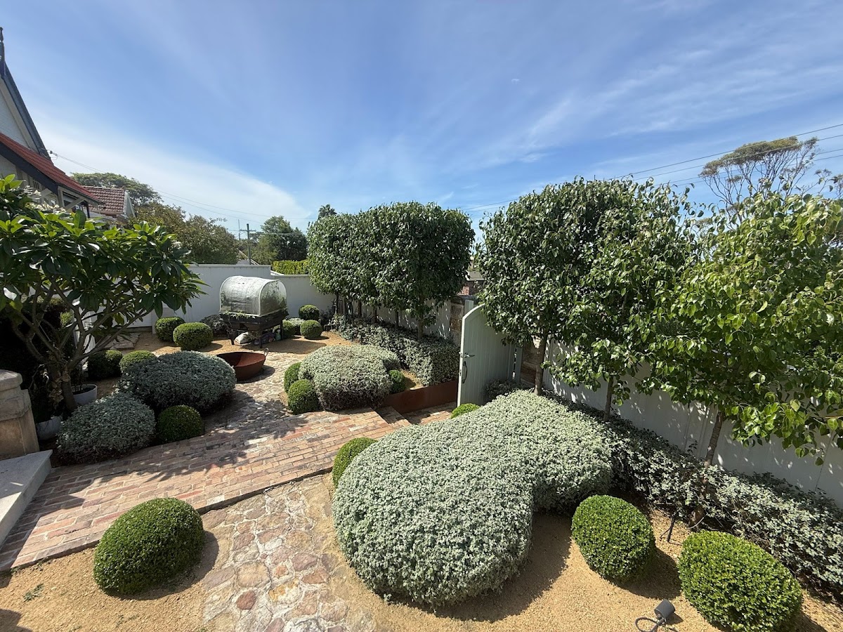 Central Oak Gardens