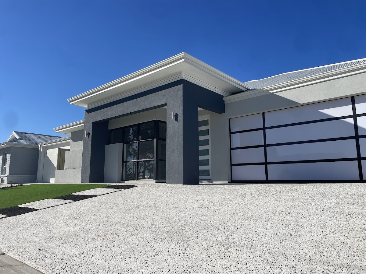 Distinct Homes