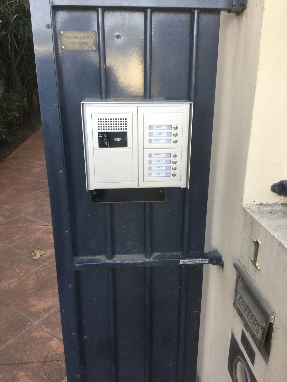 Dr. Intercom