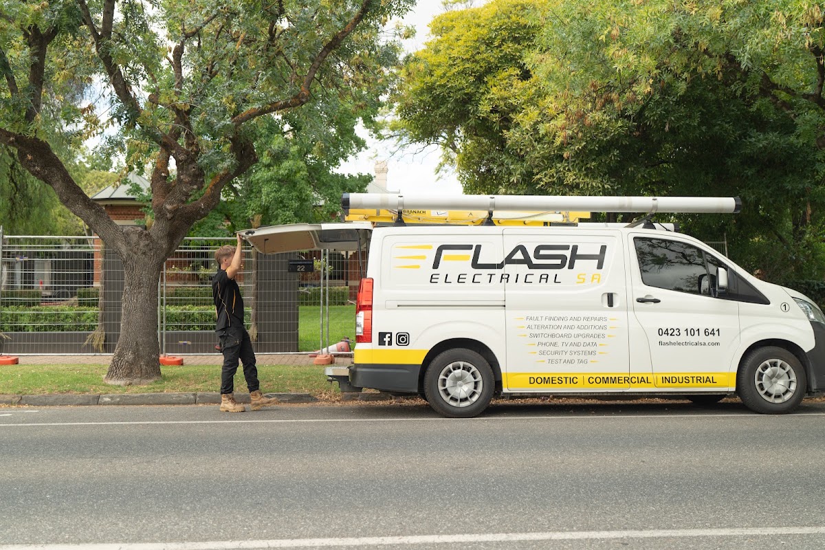FLASH ELECTRICAL SA