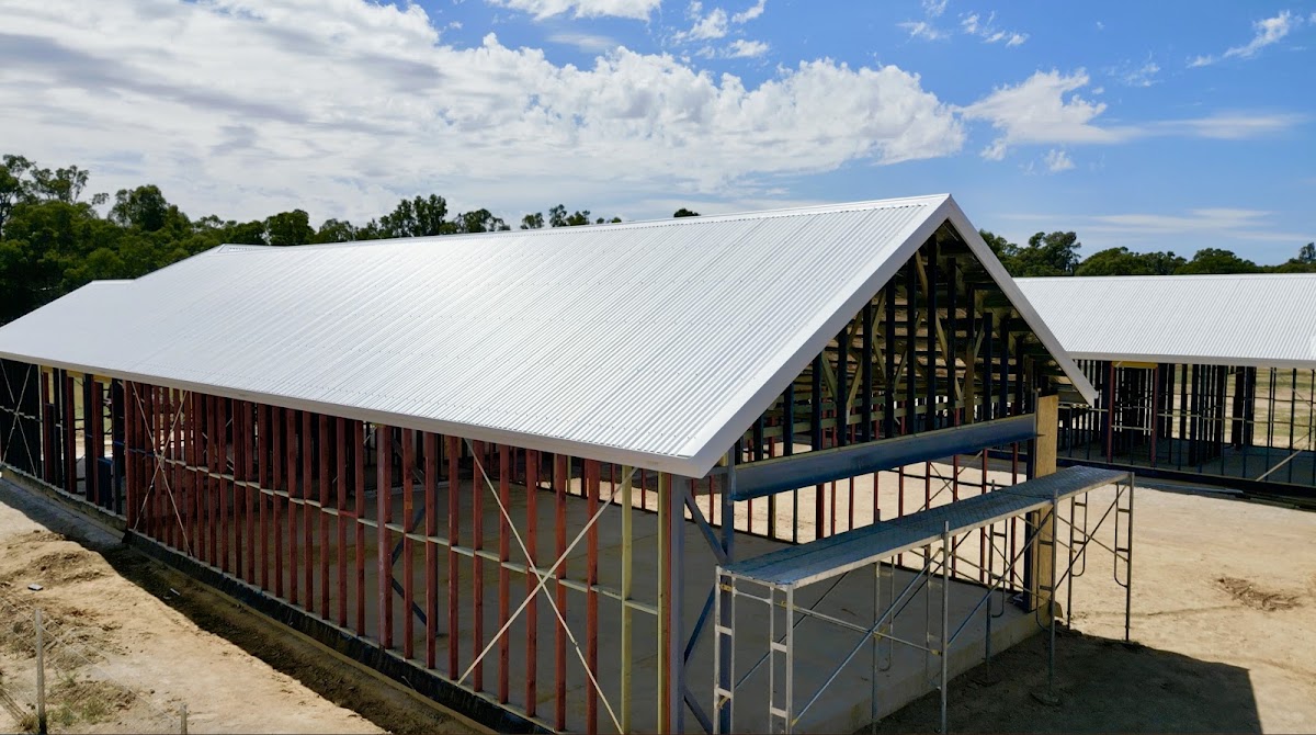 LK Roofing & Contracting