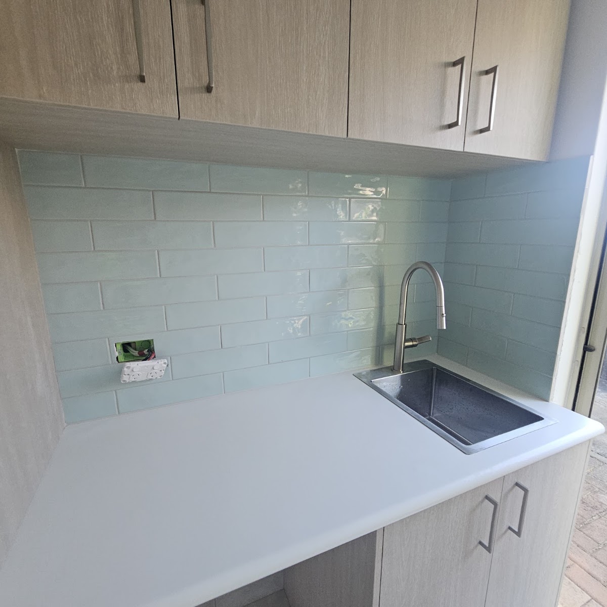 LR TILING SERVICE