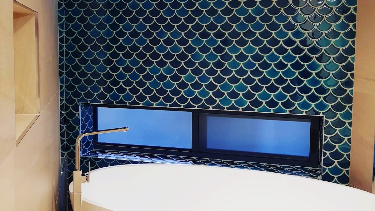 M Maya Tiling