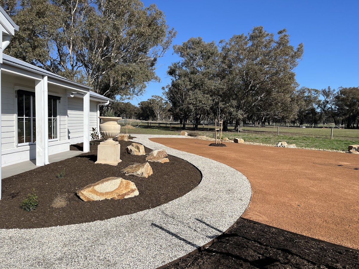 Michel's Landscaping & Garden Design