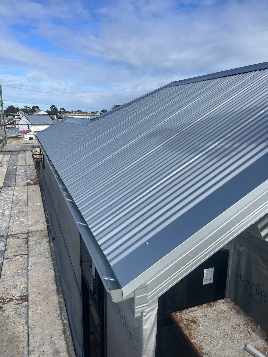 M.METAL ROOFING & PLUMBING GROUP