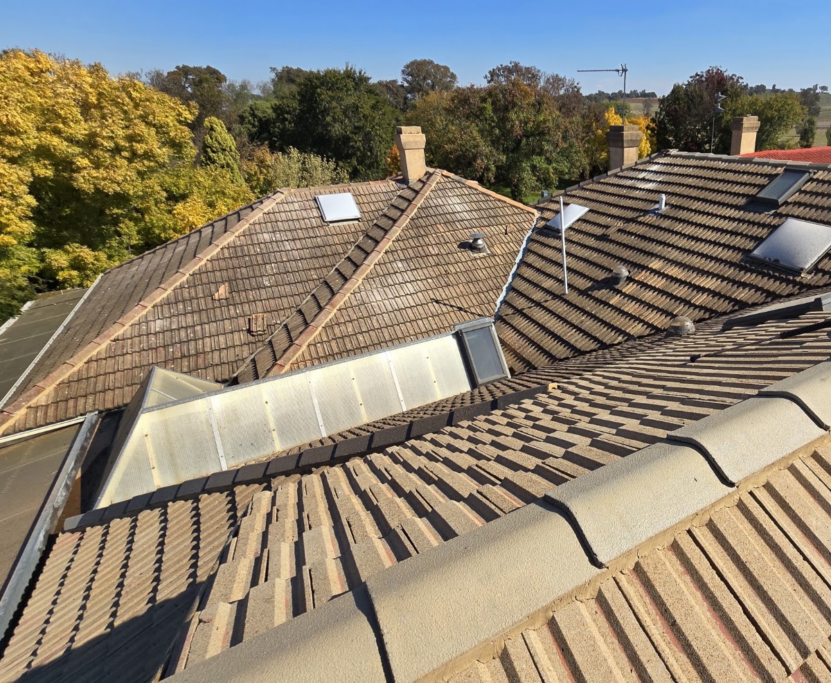 Phil Whicker Roof Tiling