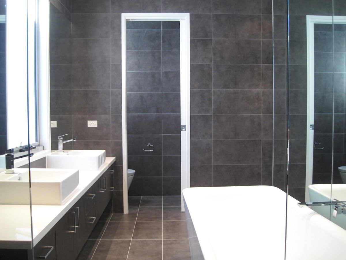 Project Tile & Stone