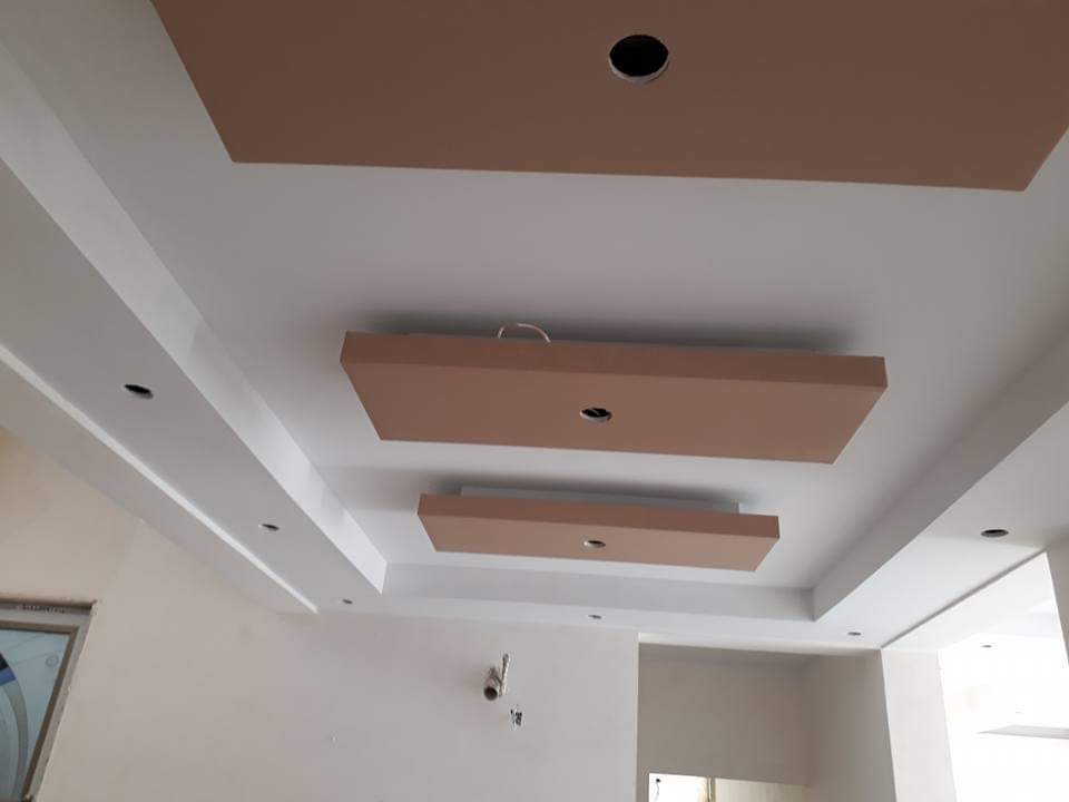Rached Paint and Decortion