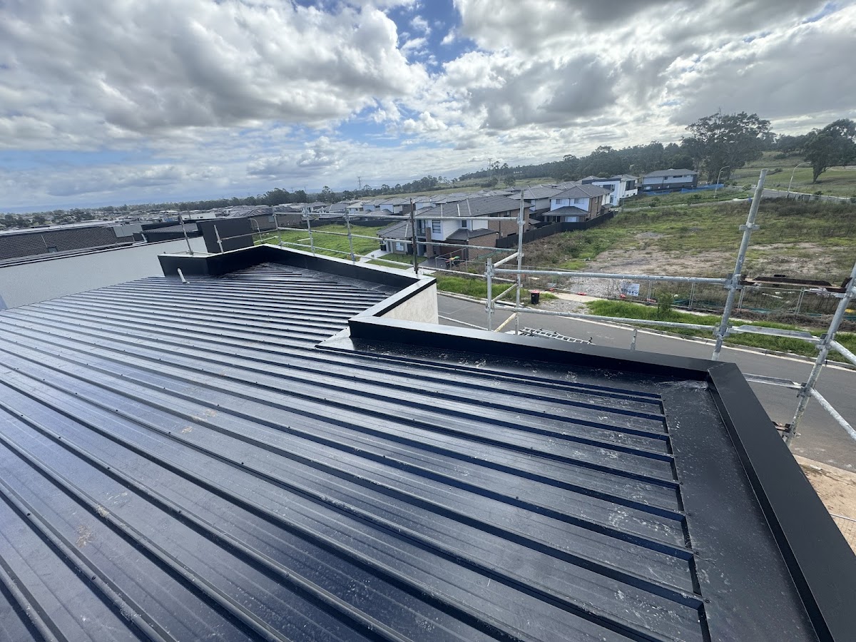 RR ROOFING & CONSTRUCTION PTY LTD