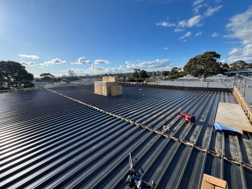 SAR Roofing & Maintenance