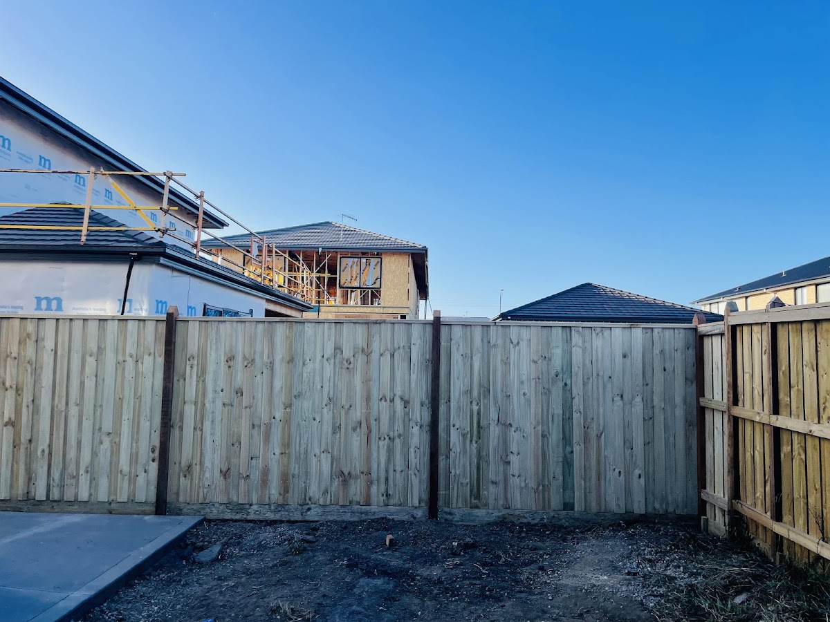 Southeast Excavations & Landscaping- Fencing