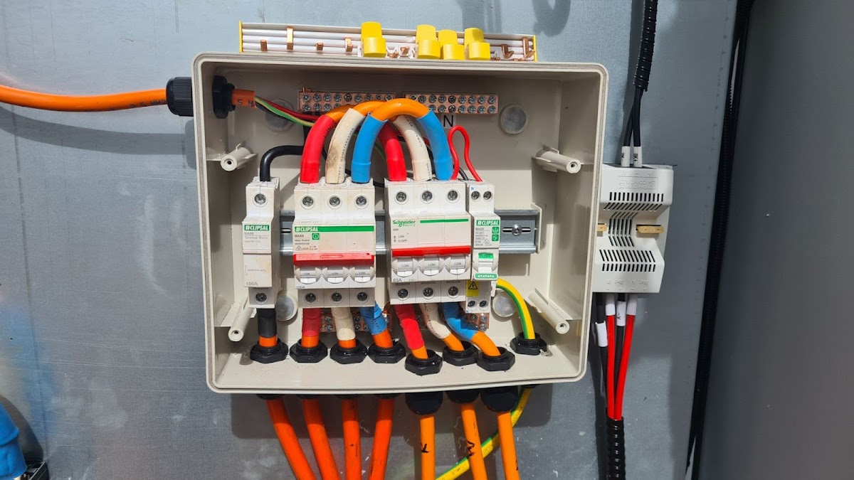 Sparks Fly Electrical Darwin