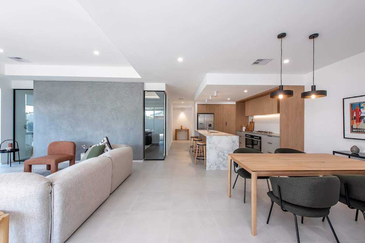 Status Residential