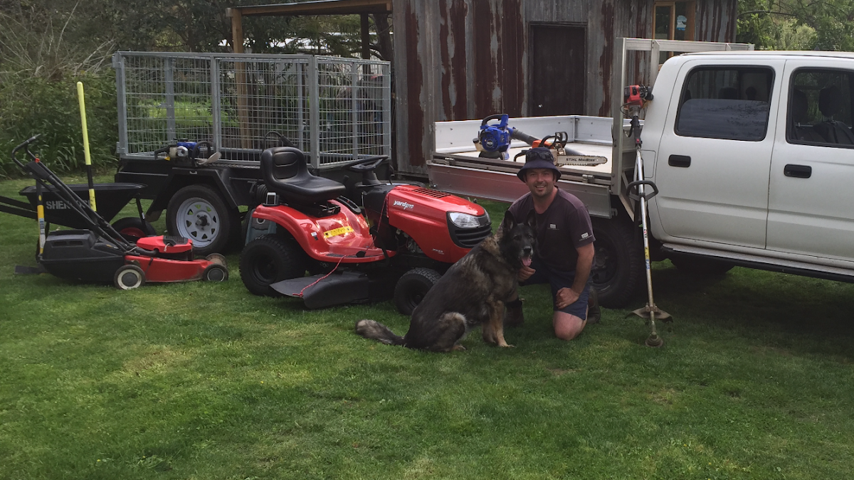 Sunny Days Lawn Mowing & Landscaping