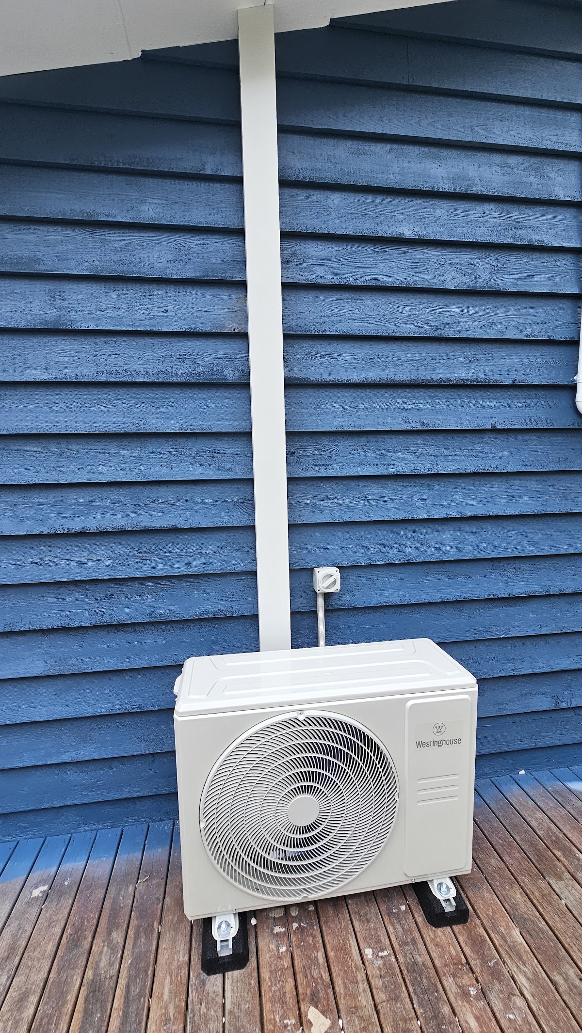 THE AIR CON BLOKE