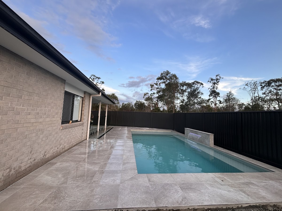 Versa-Tile Specialists