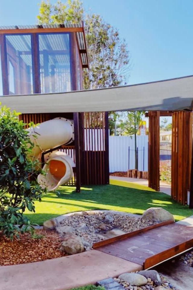 A Touch of Paradise Landscaping and Construction