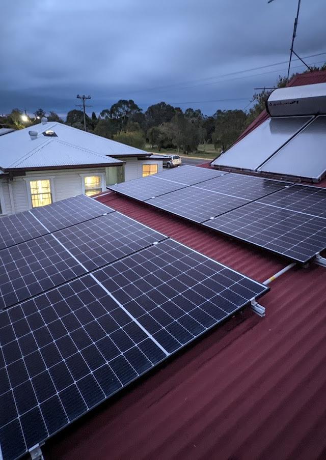 APRACS PTY LTD Electrical, Refrigeration, Air Conditioning, Solar & Batteries