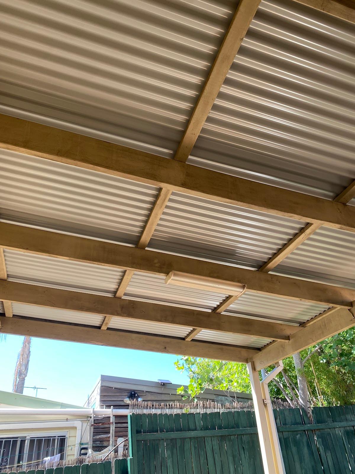 Deluxe Roofing