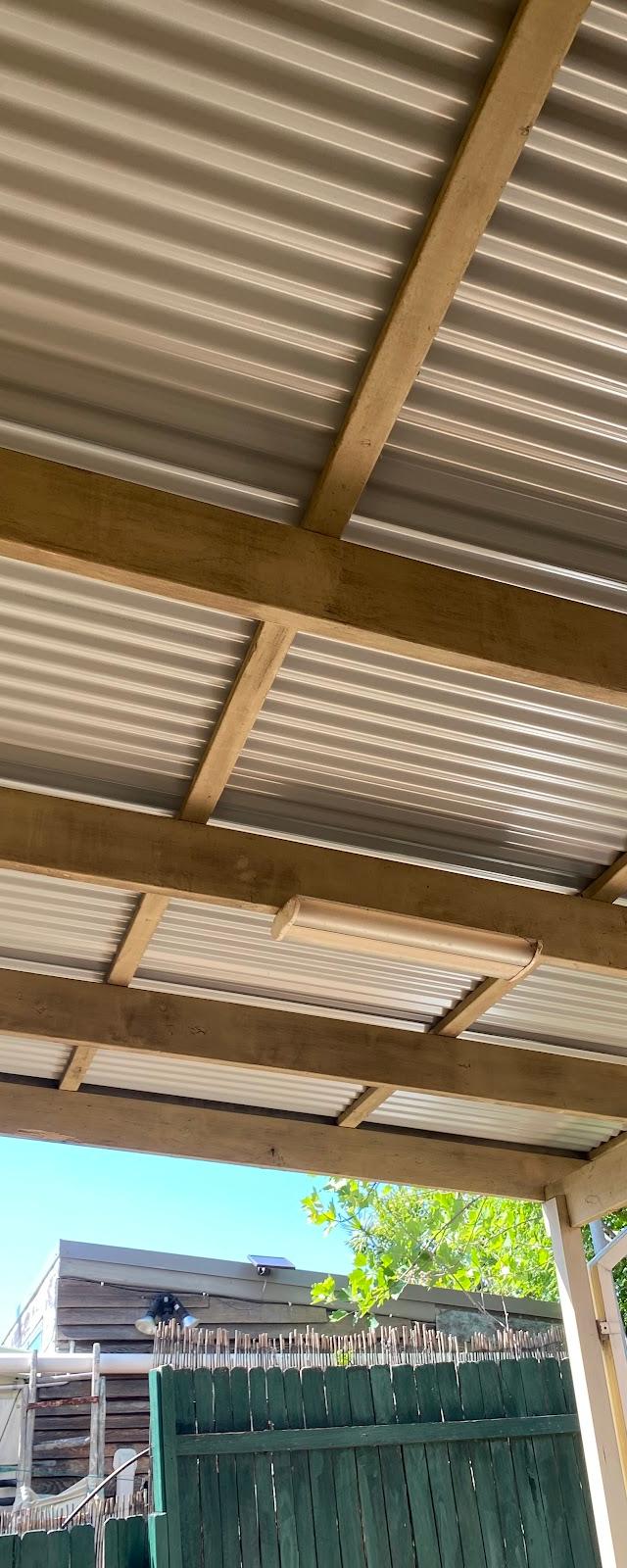 Deluxe Roofing