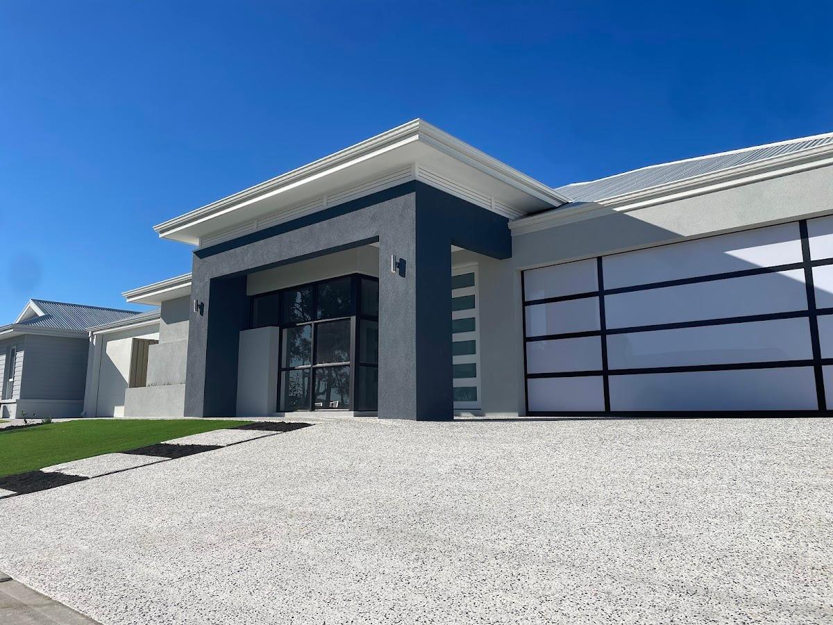 Distinct Homes
