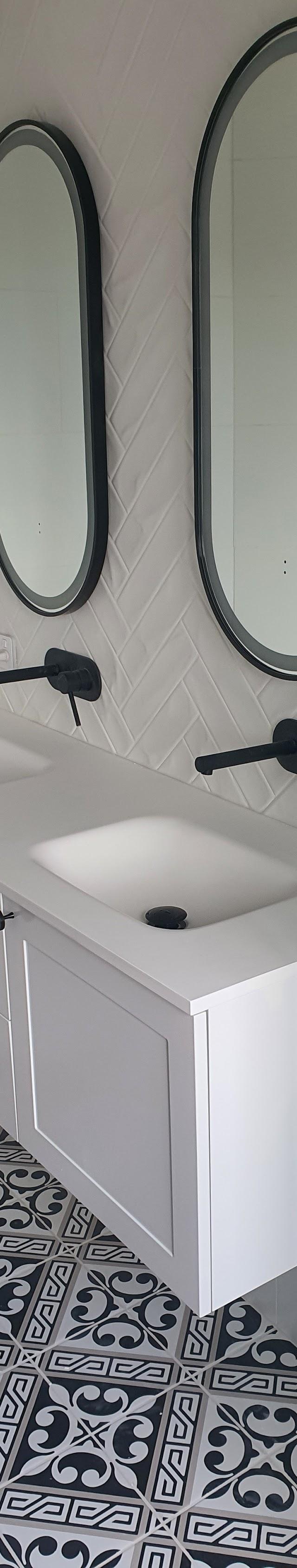 Distinctive Interiors & Fitouts