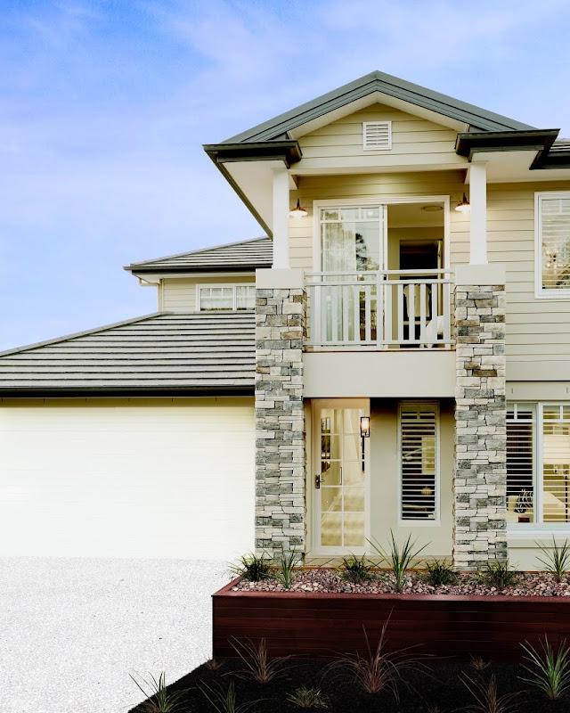 Greenbank Display Homes - Simonds Homes (Covella)