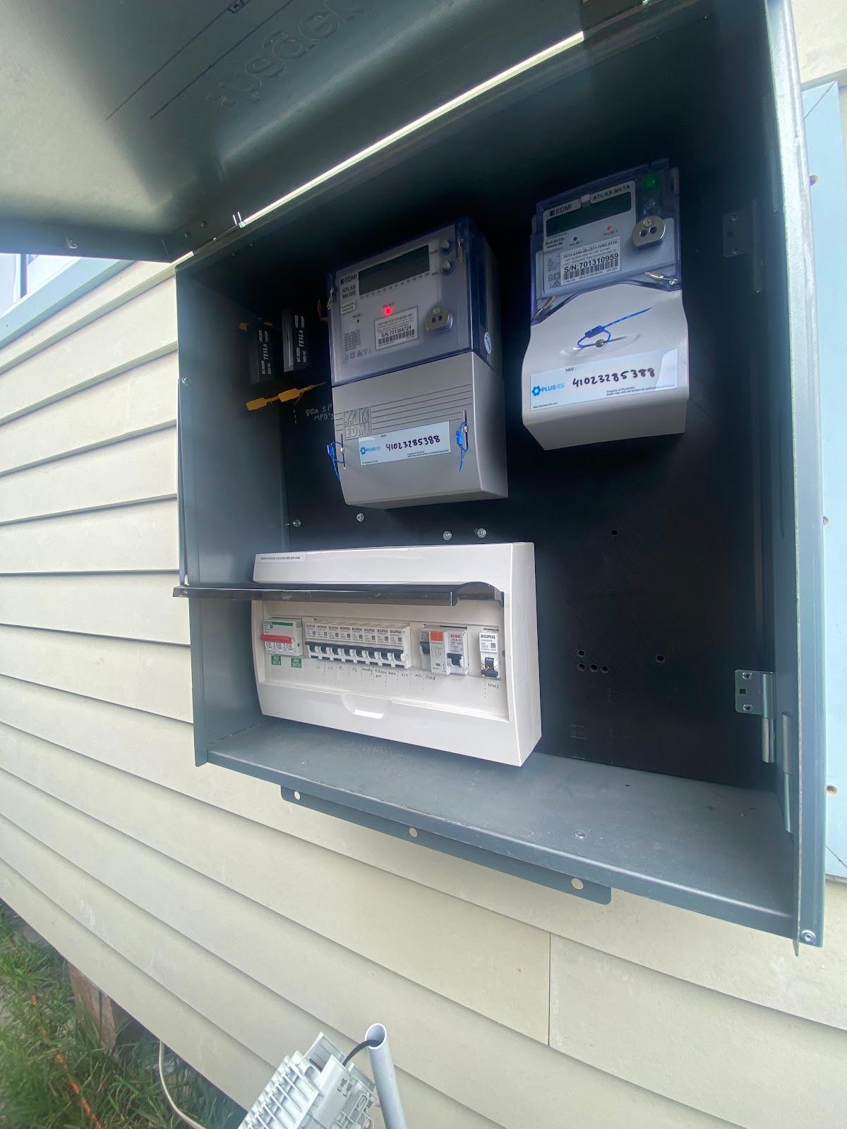 Holdtech Electrics