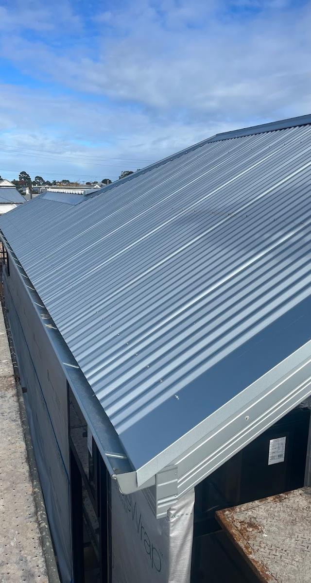 M.METAL ROOFING & PLUMBING GROUP