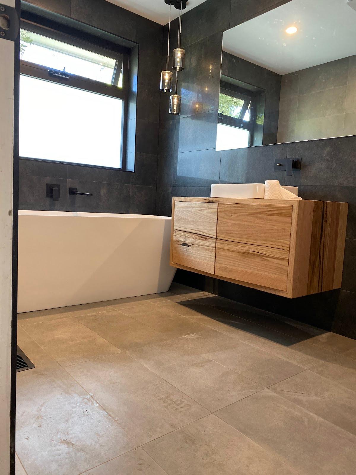 MV Tiling Service