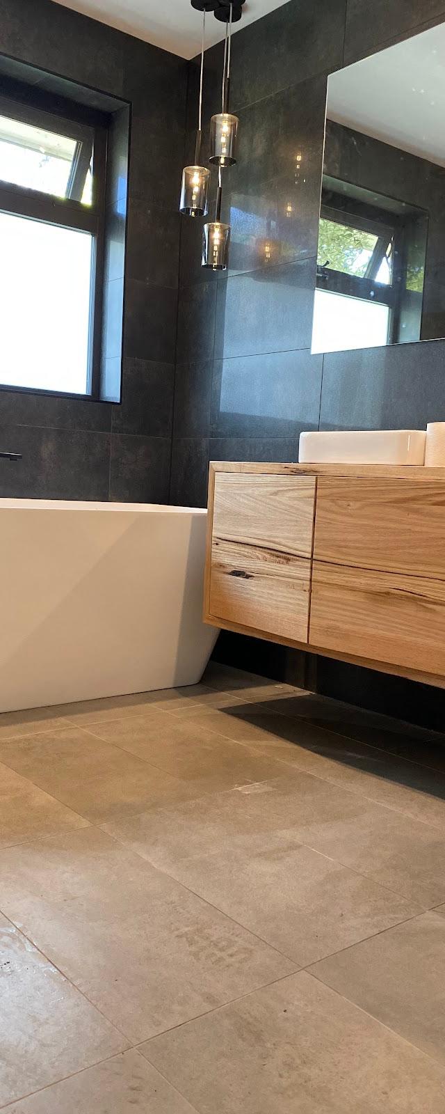 MV Tiling Service