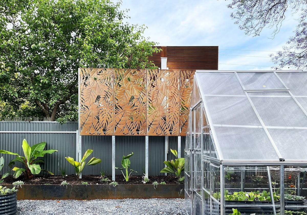 Nomadic Home & Garden