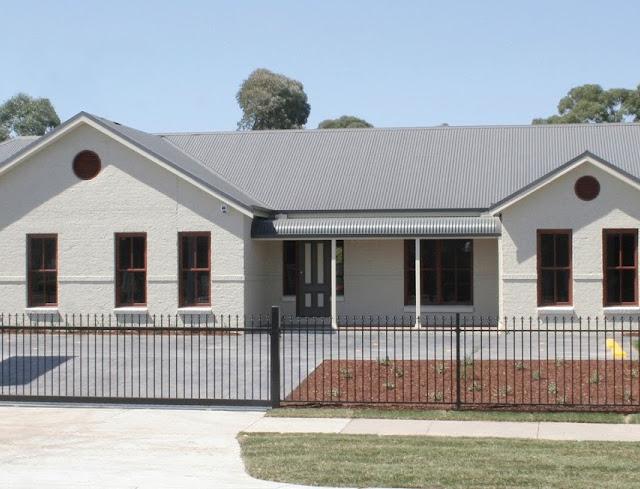 Paal Kit Homes