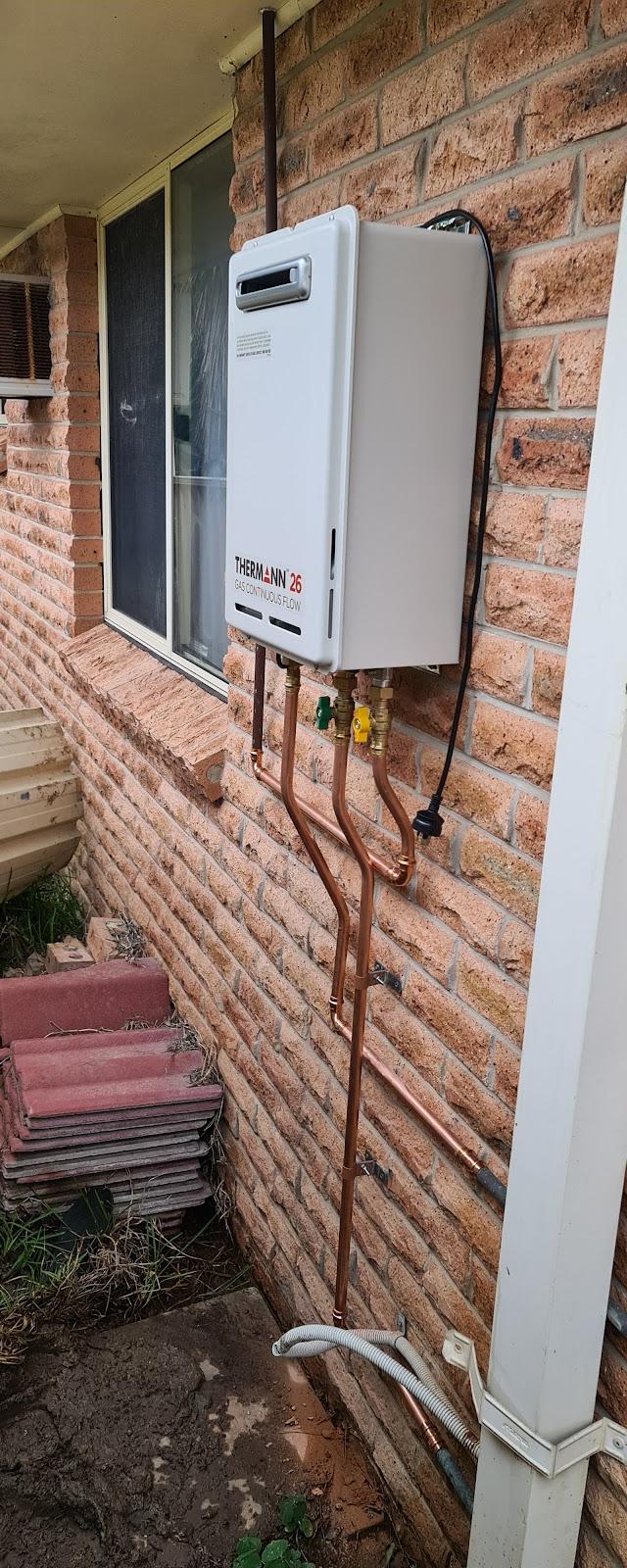 PM Plumbing & Gas
