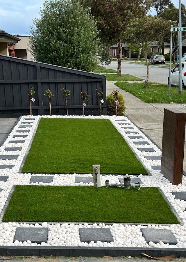 Rustic Gold Landscaping & Garden Decor