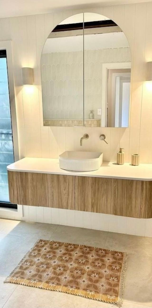 Smooth Service Tiling