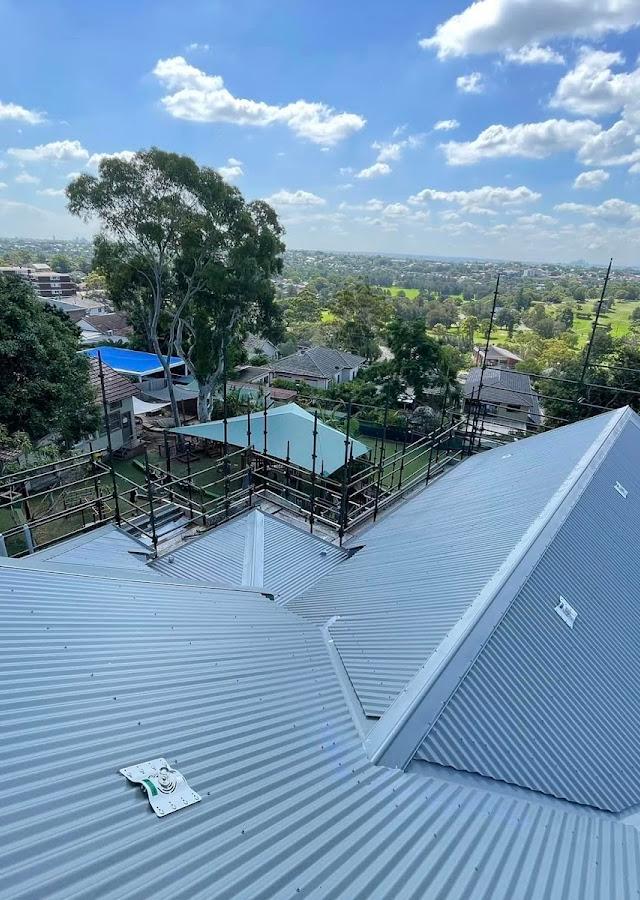 Straight Up Metal Roofing