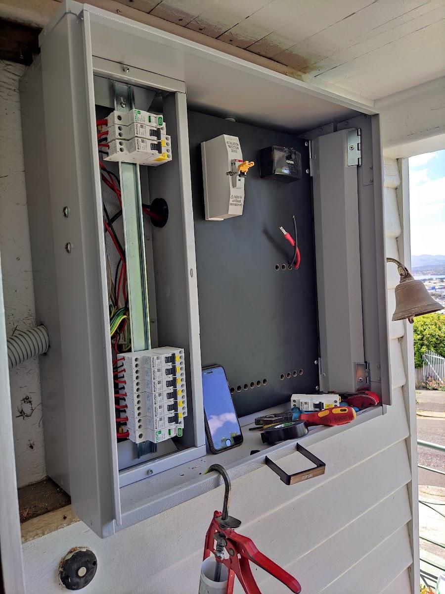 TDK ELECTRICAL CONTRACTING PTY LTD