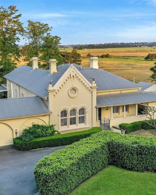Todd Lantry Master Painters & Decorators